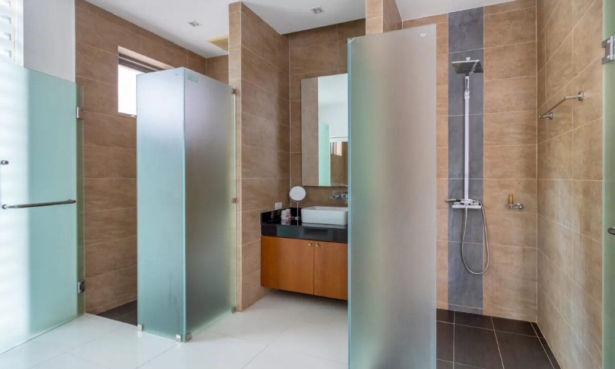 4_to_5_bedroom_modern_pool_villa_for_sale_from_owner_10_minutes_walk_kamala_beach_phuket_thai_residential_bathroom_shower