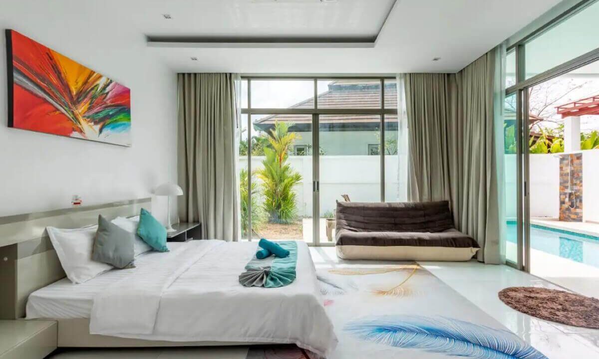 4_to_5_bedroom_modern_pool_villa_for_sale_from_owner_10_minutes_walk_kamala_beach_phuket_thai_residential_bedroom1_pool_access_garden_access
